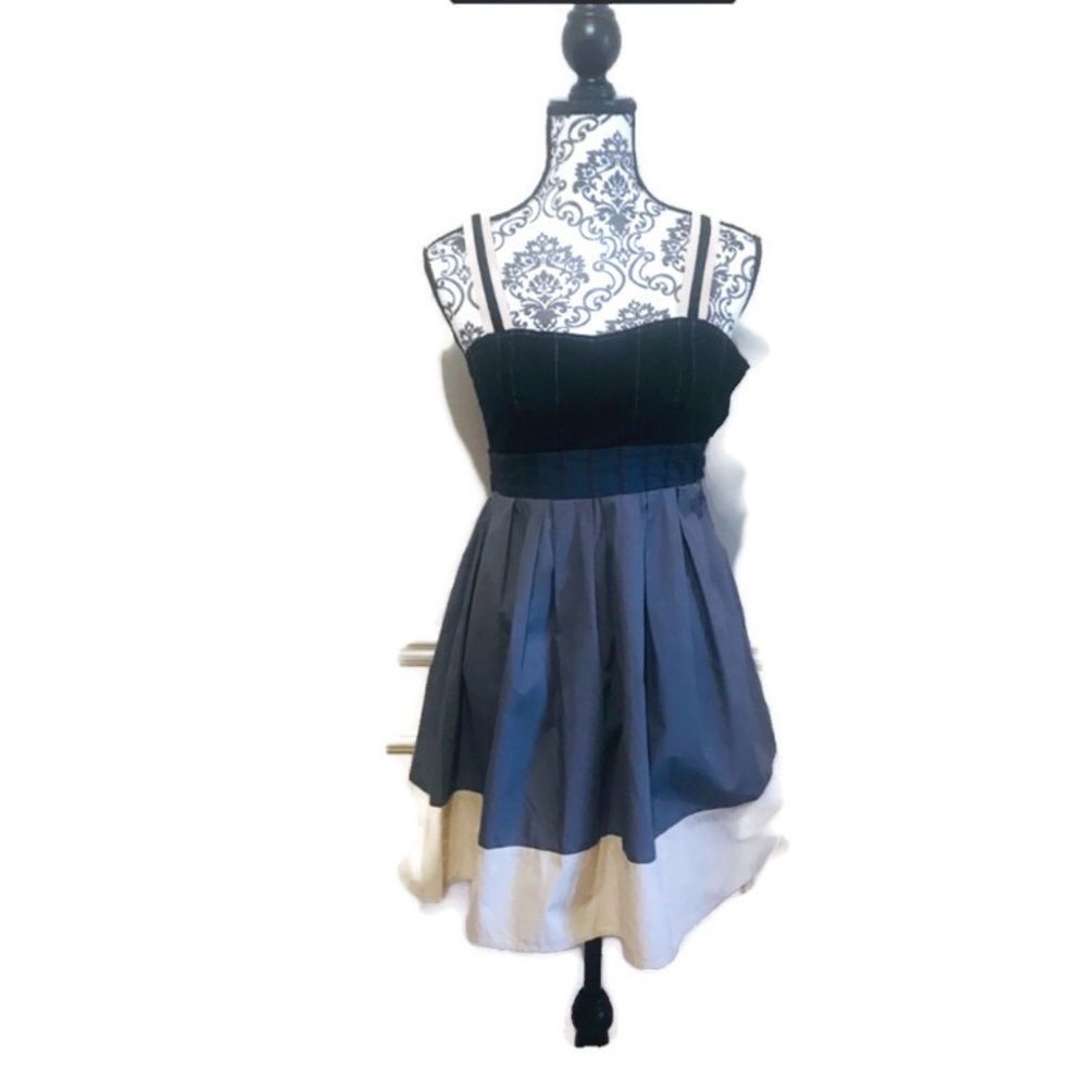 SILENCE & NOISE | Urban Outfitters Panel Dress S